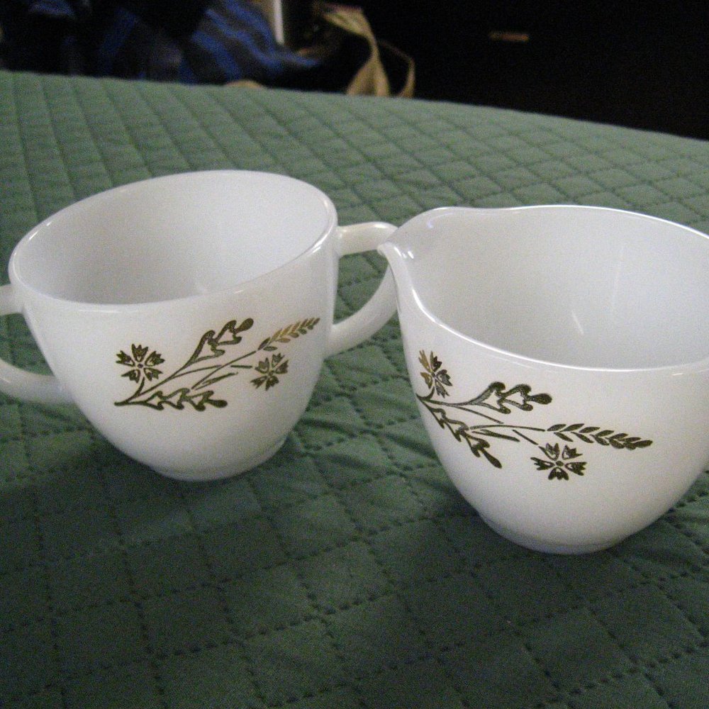 Federal Glass Meadow Gold Sugar Bowl & Creamer